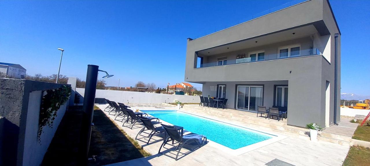 Villa Tia With Heated Pool & Jacuzzi Murvica  Exteriör bild
